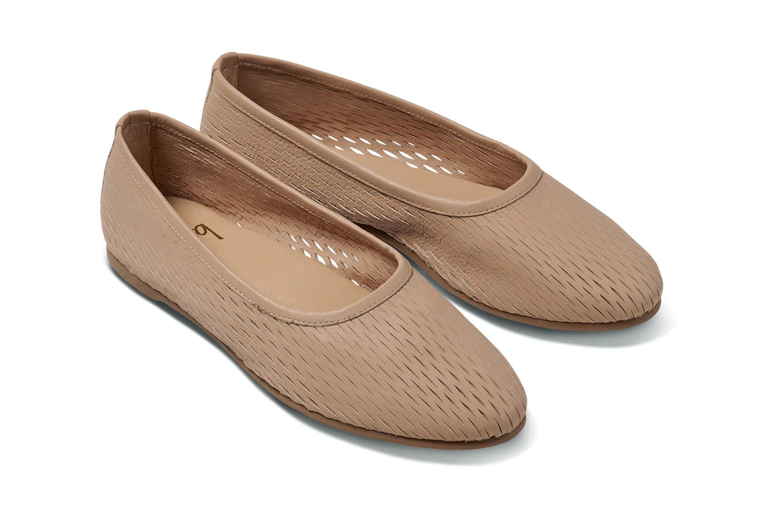 SWIFTLET PERF - Beach | beek