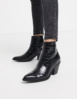 New Look western heeled boots in black | ASOS US