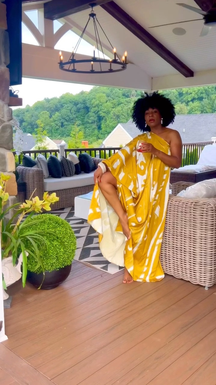 Living Room. Outdoor living space 
Use code NEDWINE10BLU for a discount on the dress

#LTKHome #LTKVideo