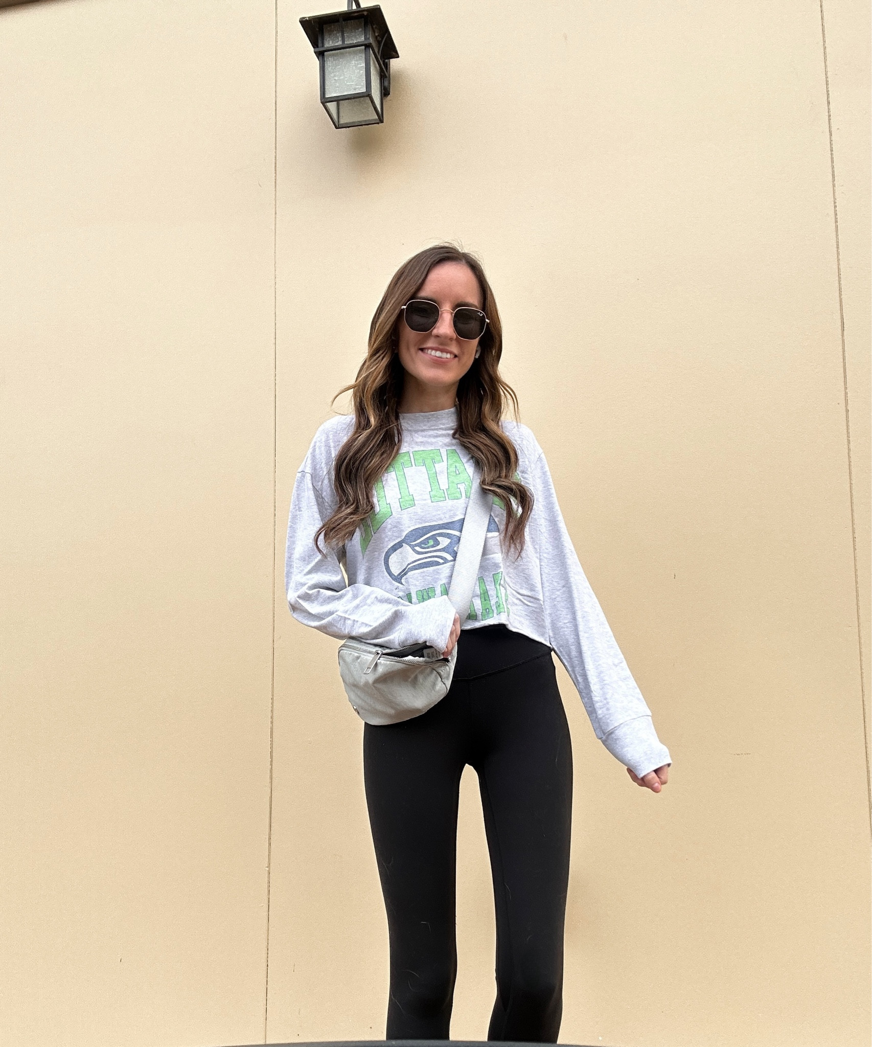 walk ootd // casual outfit // abercrombie nfl collection long sleeve crop top 

#LTKfindsunder100 #LTKfitness #LTKstyletip