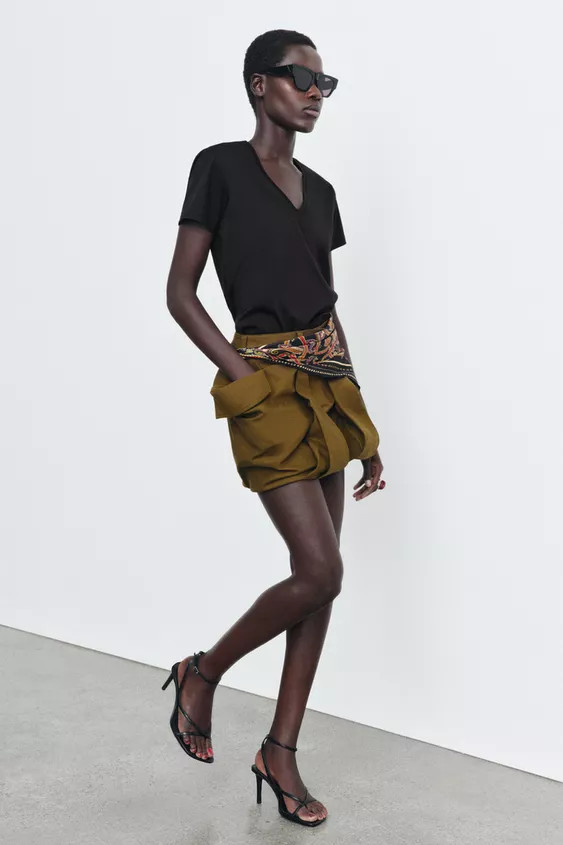 INTERLOCK V-NECK T-SHIRT | Zara UK