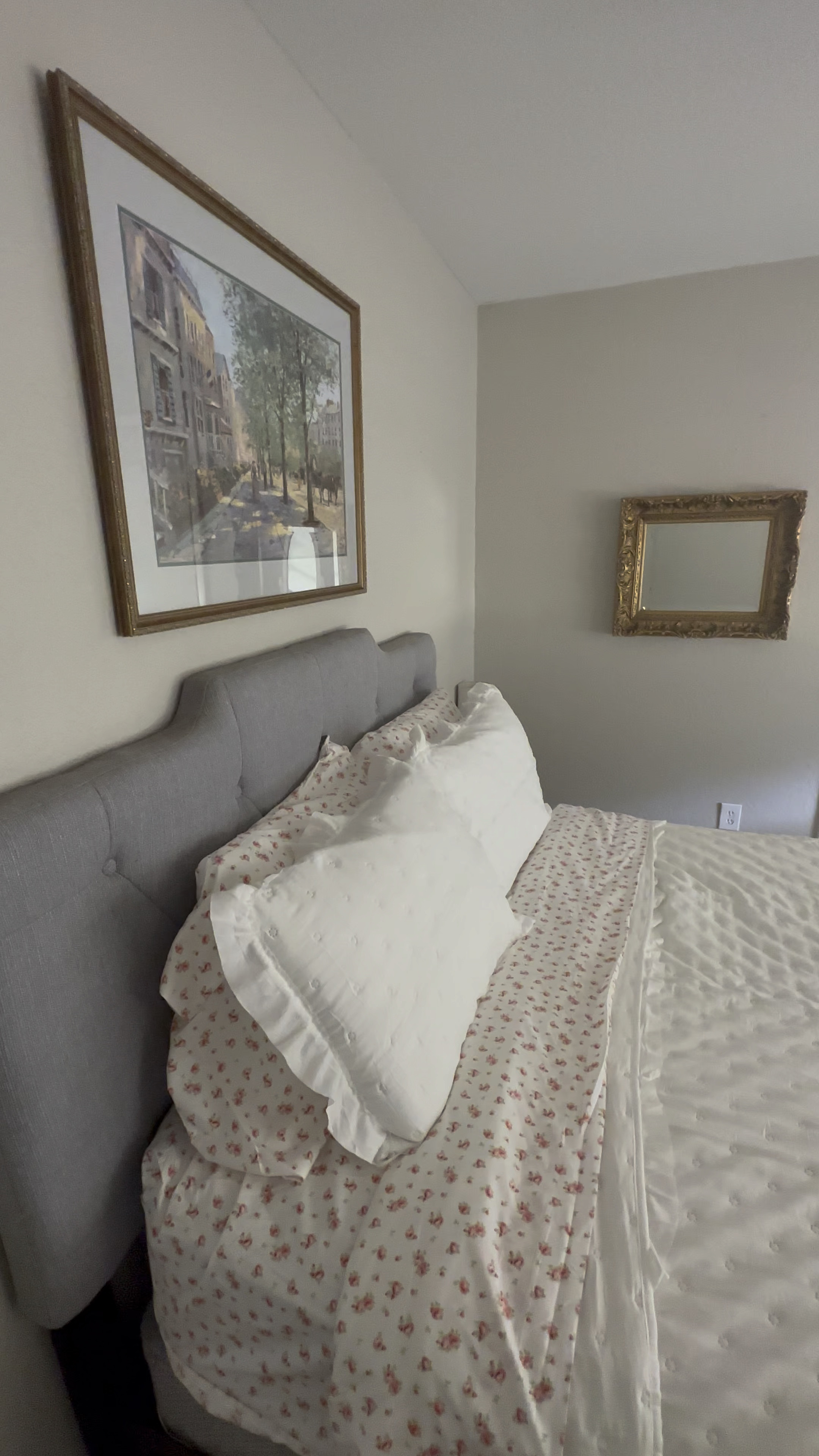 Amazon home decor🤍
Most of the links linked is on amazon the rest is thrifted 

#LTKhome #LTKsalealert #LTKunder100