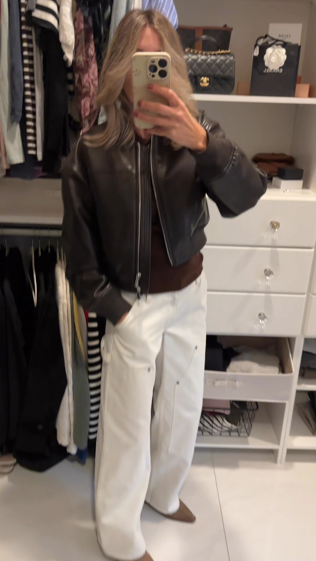 How I’m taking these ivory pants to fall 🤎



#LTKstyletip #LTKwinter #LTKcanada