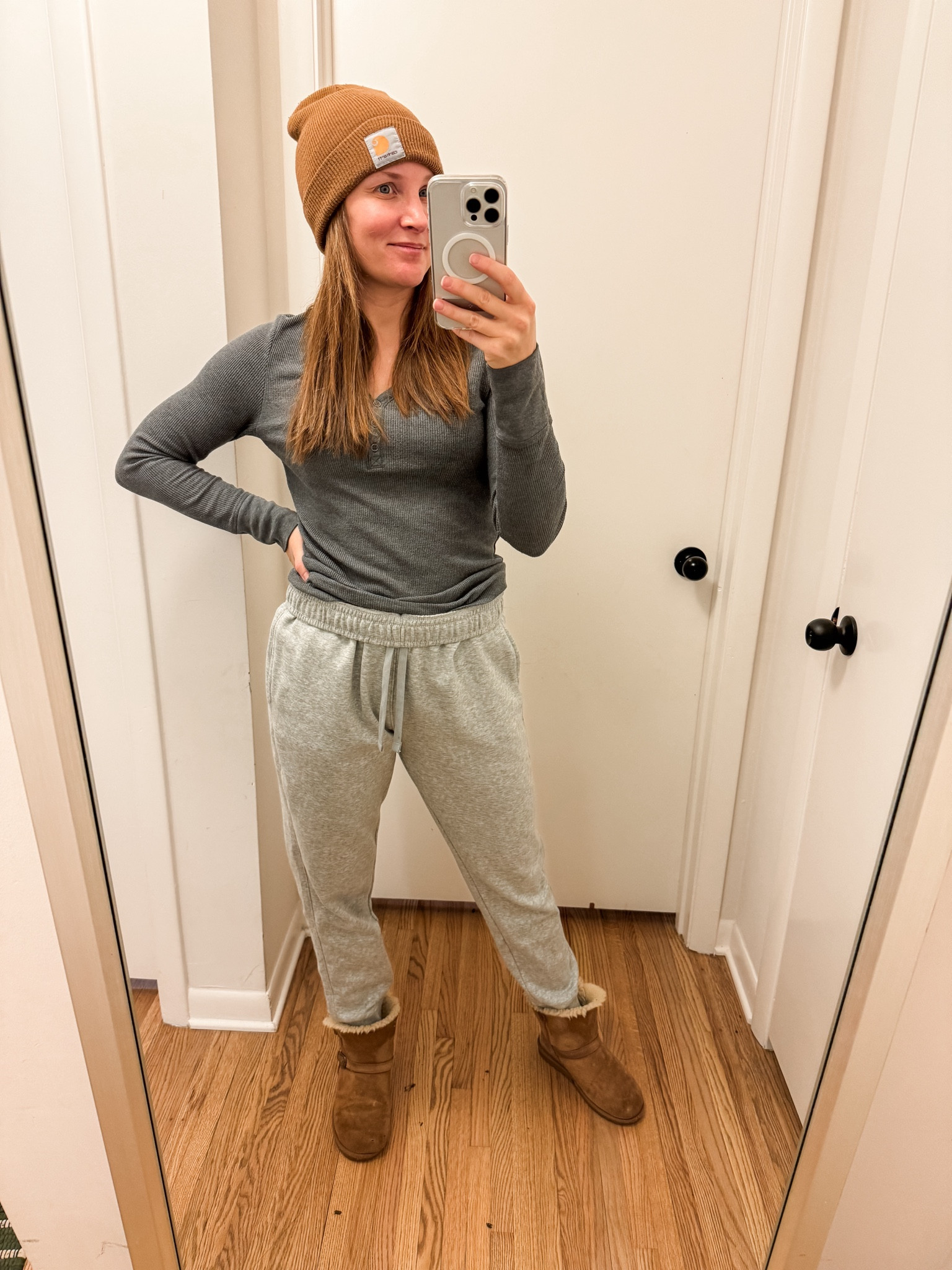 It’s cozy season! Hoping for a snow day // love these mens sweatpants and carhartt beanie // winter capsule wardrobe // Uggs 