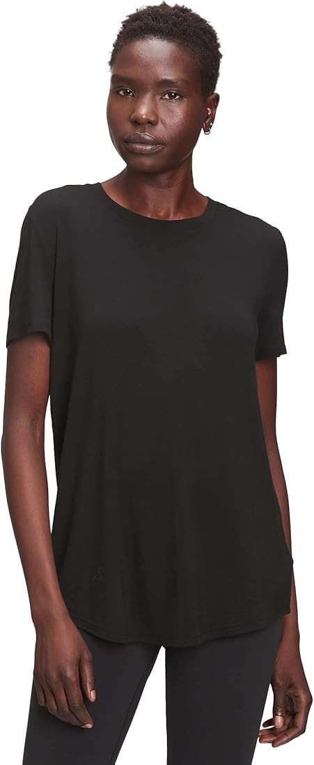 GAP Womens Luxe Short Sleeve Crew Neck Tee T-shirt | Amazon (US)