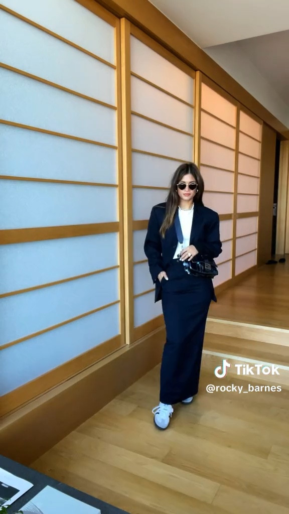 Second to last night in Japan & wearing my skirt suit set! Paired w my Fendi bag & YSL sunnies 

#LTKSeasonal #LTKCyberWeek #LTKGiftGuide