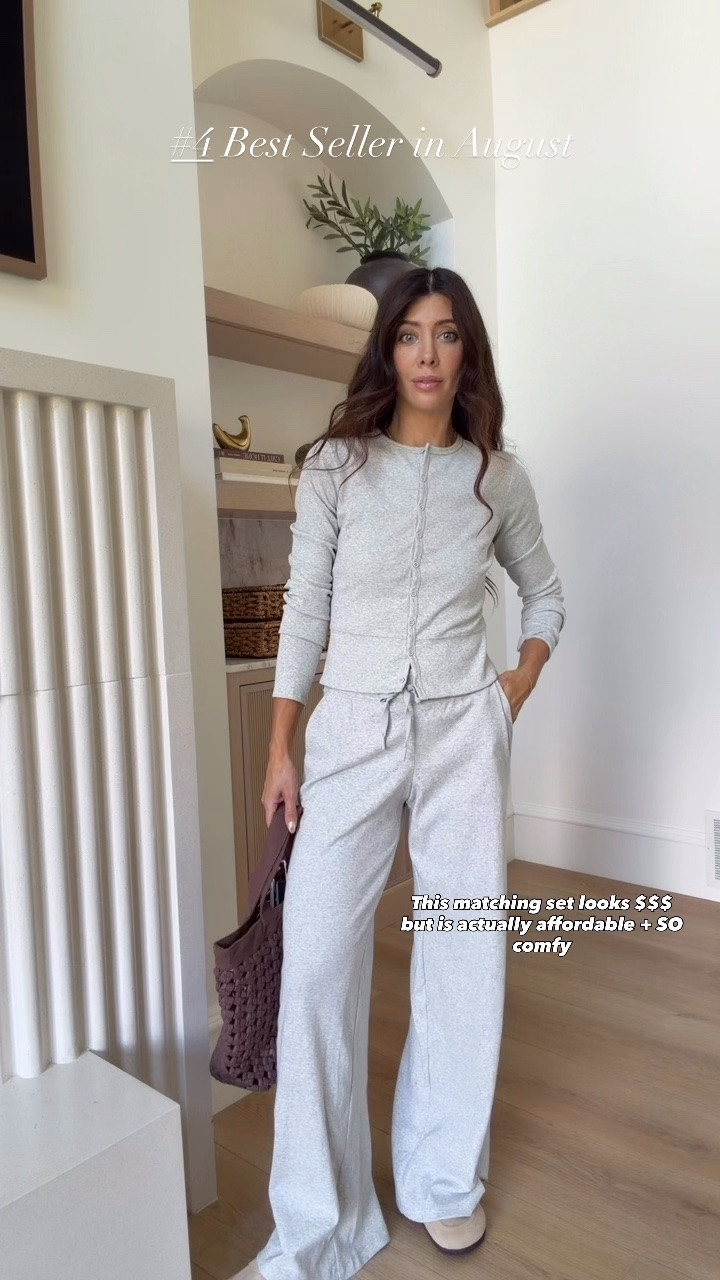 Best lounge set for the fall! I have the size xs!

#LTKootd #LTKmomlife #LTKSeasonal