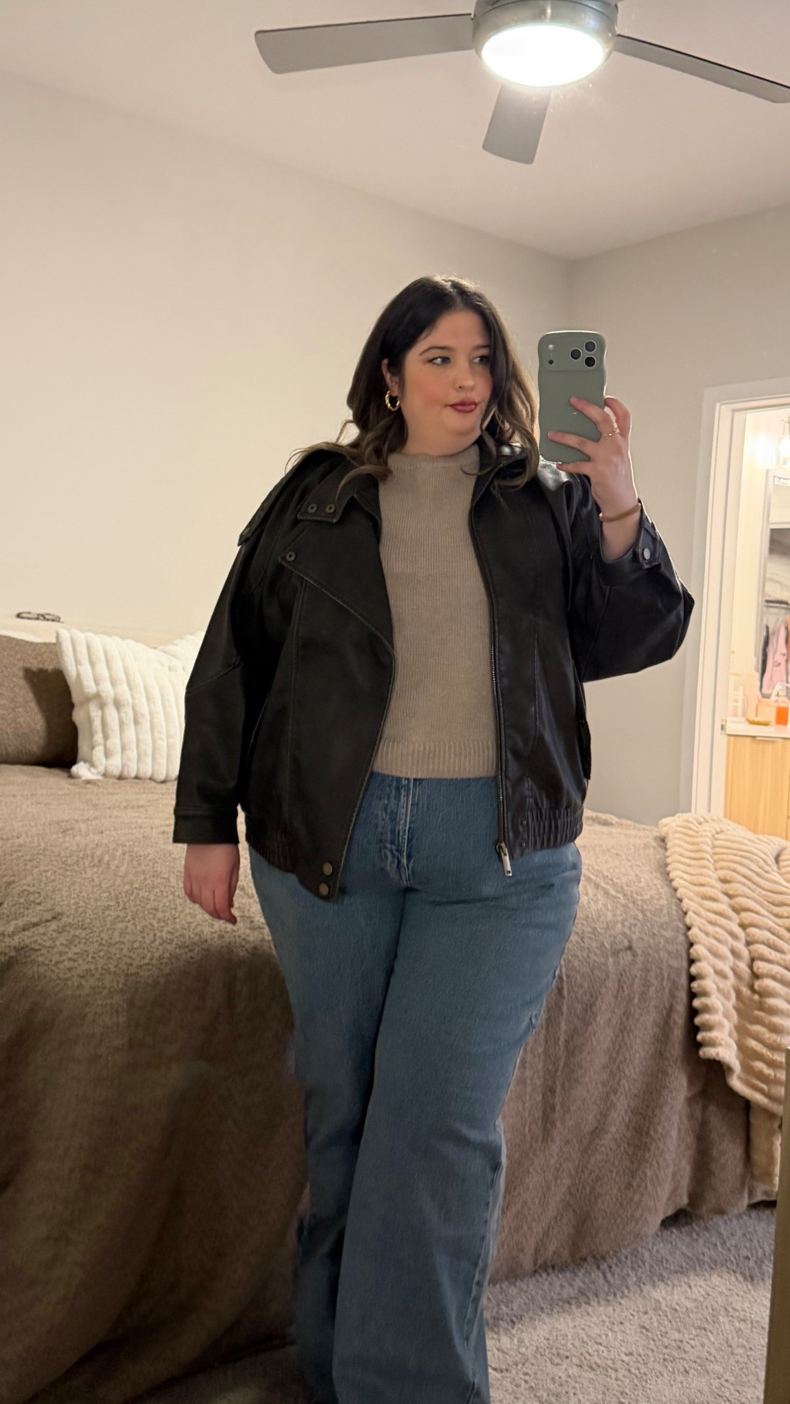 loveee this jacket definitely gonna be a staple in my wardrobe. wearing size XL in the jacket (vegan leather 🐻) 

size XXL in the sweater tee & 36 in the jeans *swapping for short cut instead of regular 