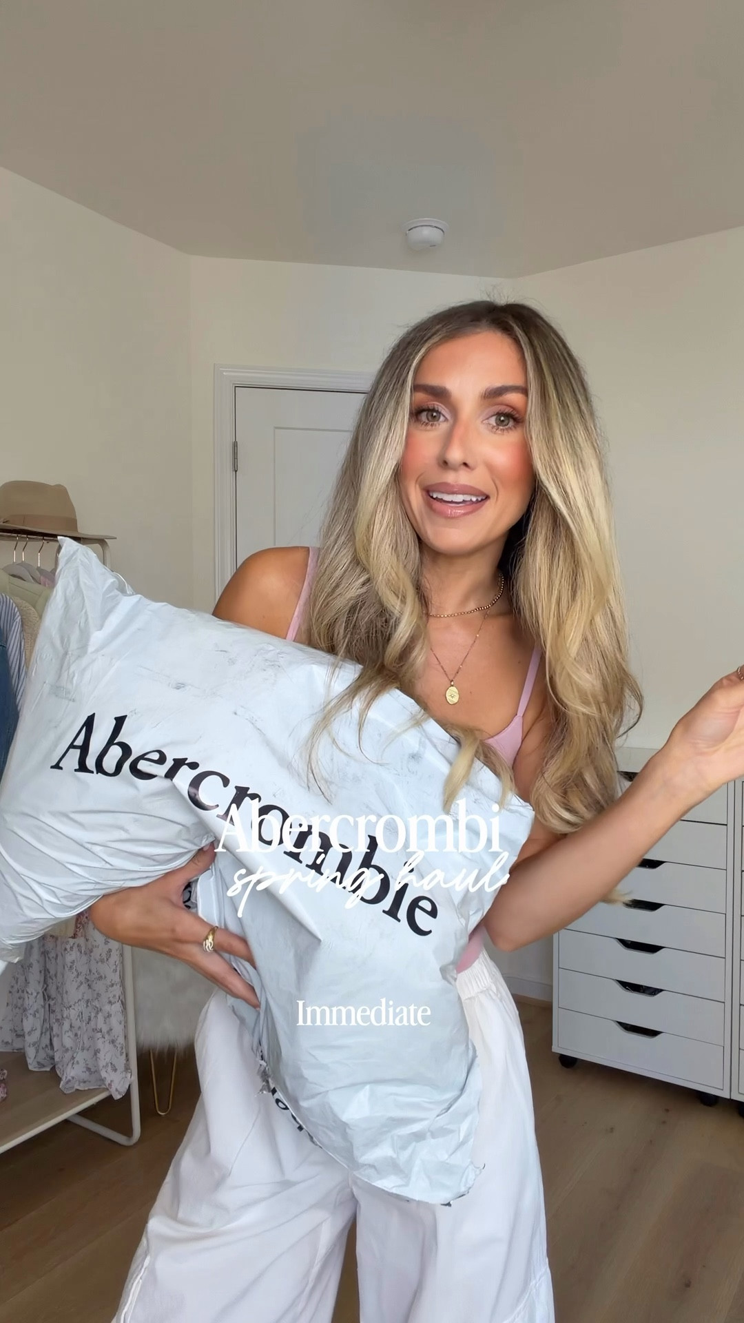 Abercrombie Spring Haul 💐🤍🛒 the cutest new arrivals!!! They’re having a sale too!!! 


Abercrombie 
Abercrombie & fitch 
Abercrombie Haul 
Abercrombie style
Petite friendly 
Petite fashion 
Petite style
Spring outfits 2026
Vacation outfits beach 

#LTKSaleAlert #LTKPetite #LTKSeasonal