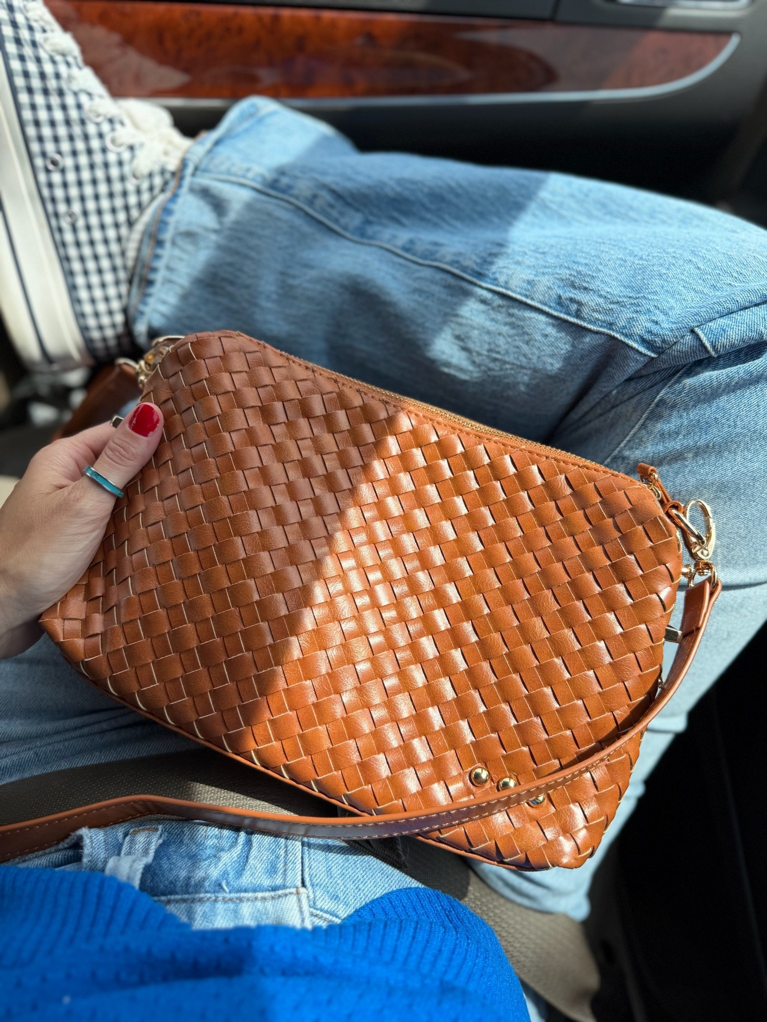 When this becomes your fall vibe! What a classic purse! Comes in multiple colors.

Purse, Prettysimple, fall purse, woven purse

#LTKmomlife #LTKWorkwear