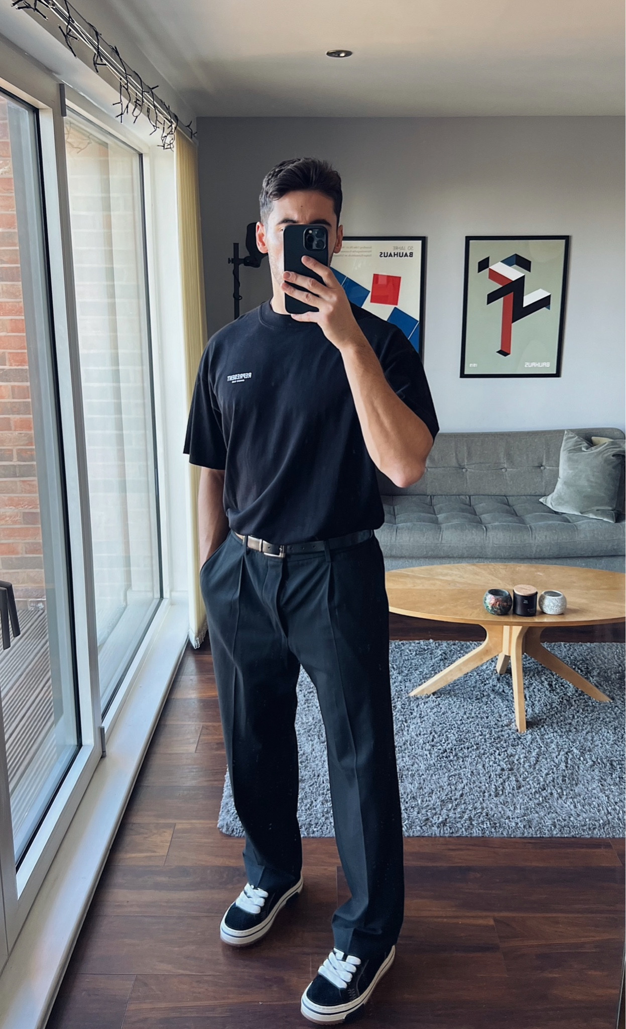 Uniqlo Pleated Wide Leg Trousers 
#Uniqlo #trousers #pleatedtrousers