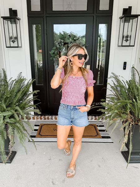 Fave denim shorts on sale! //

Wearing a xs in top and 25 in Abercrombie shorts. Both run tts. Sandals run tts as well. //











Abercrombie sale. July 4th outfit. July fourth outfit. Memorial Day outfit. Red and white gingham top. Jeans shorts. Summer outfit. Summer style  

#LTKSeasonal #LTKunder50 #LTKstyletip