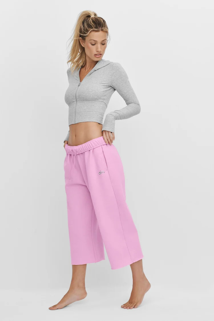 Accolade Cutoff Sweatpant | Alo Yoga