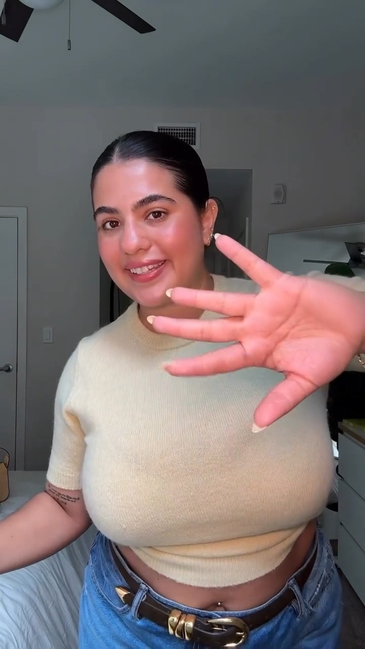 Do you use any of these products?? 

@supergoop @pixibeauty @nudestix @refybeauty @anastasiabeverlyhills @maybelline #beautyproductsmusthave #beautymusthaves #beautytiktok #creatorsearchinsights