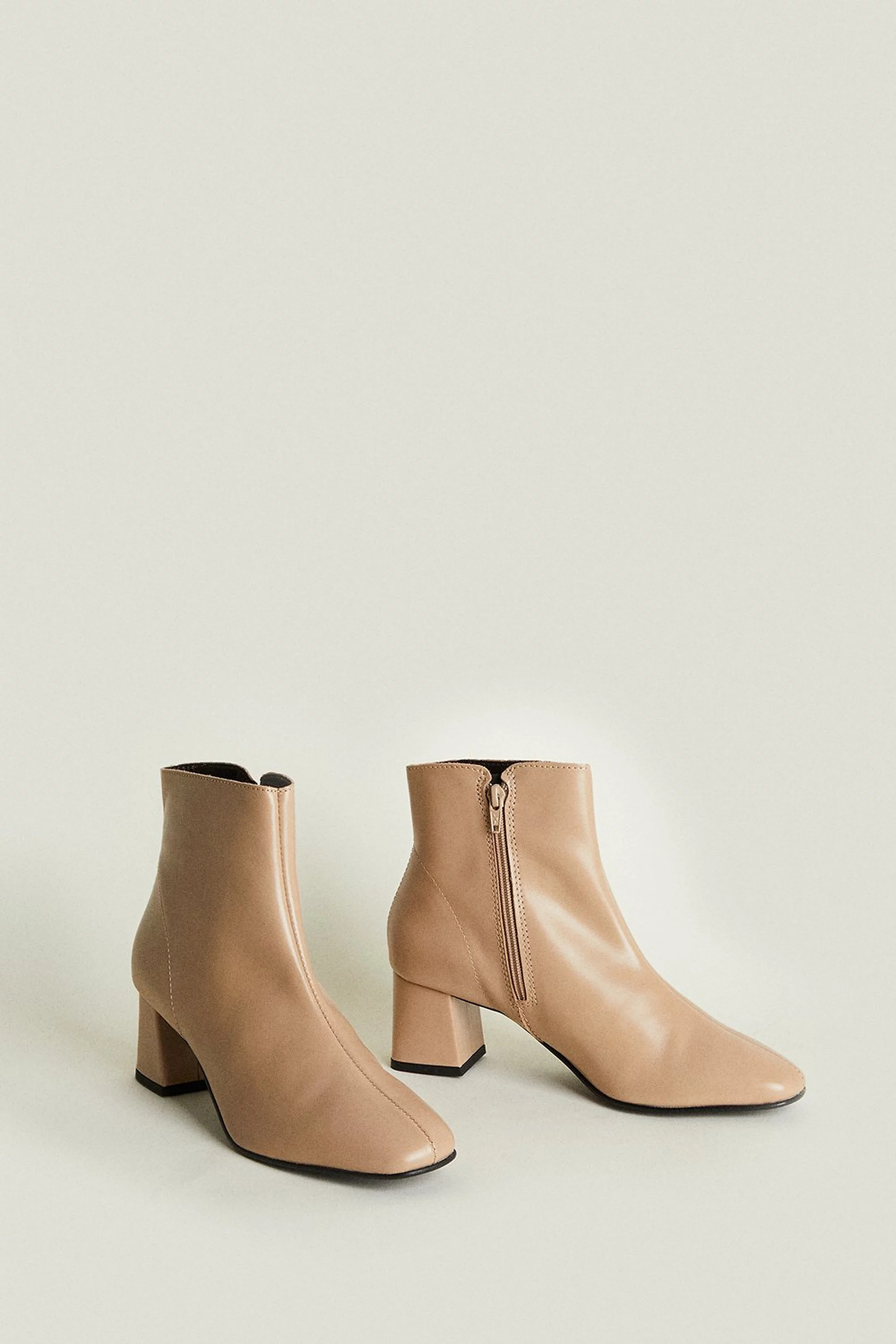 Leather Block Heel Ankle Boot | Oasis UK & IE