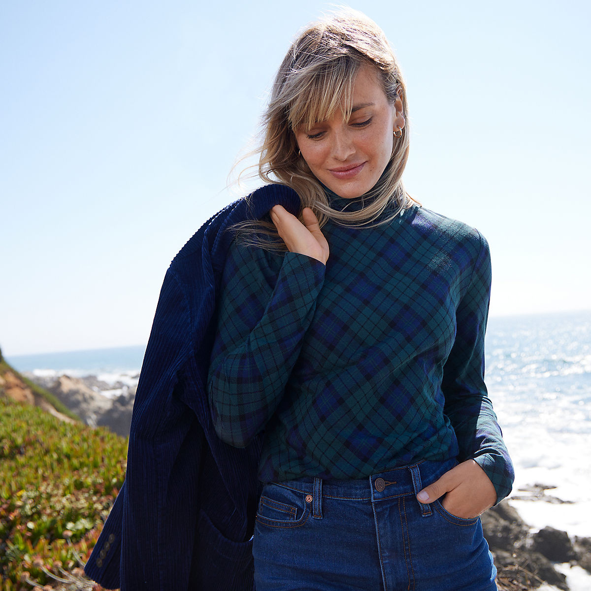 Women's Lightweight Fitted Long Sleeve Turtleneck | Lands' End (US)