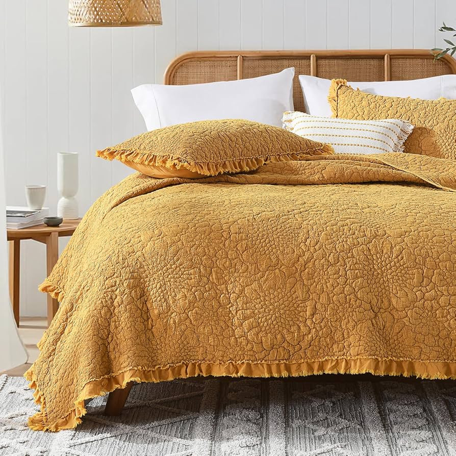 HORIMOTE HOME Yellow Ruffled Quilt King Size, Shabby Chic Floral Quilt Set Lightweight Crinkled F... | Amazon (US)