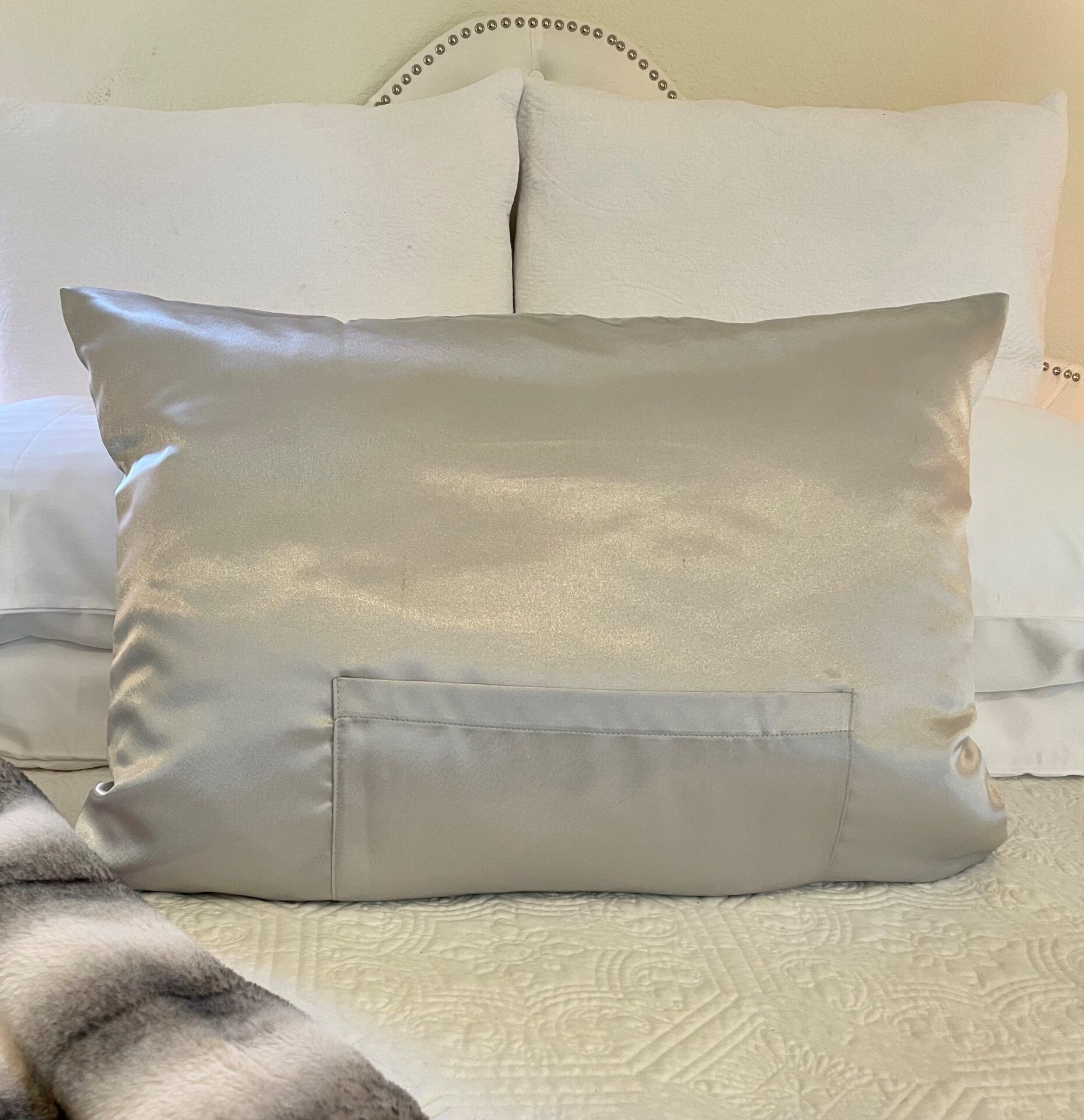 TheraPocket® Lux Soft Vegan Satin, anti aging pillowcase with warmth, cooling or aromatherapy | NurtureLux