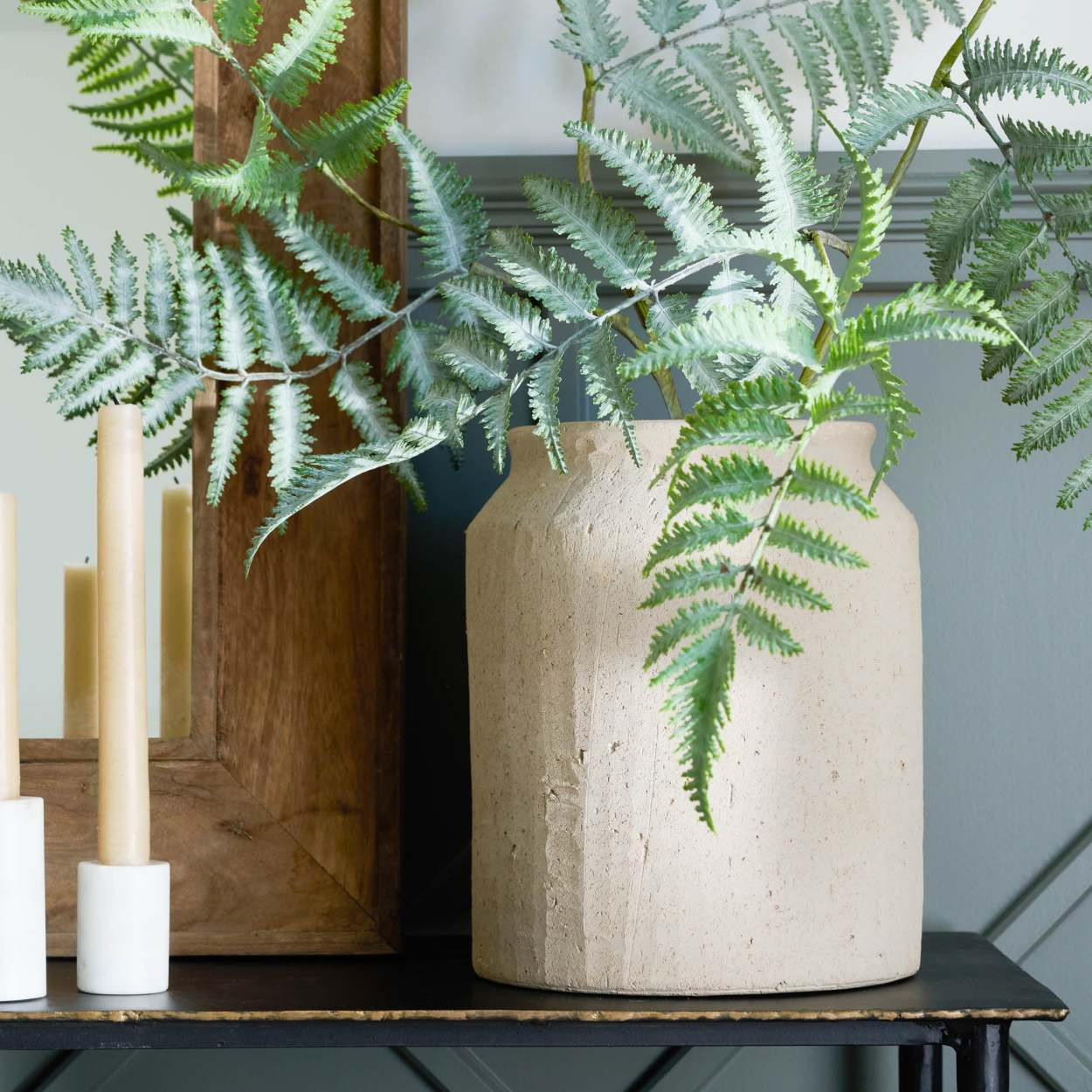 Small Textured Adrienne Vase | Magnolia