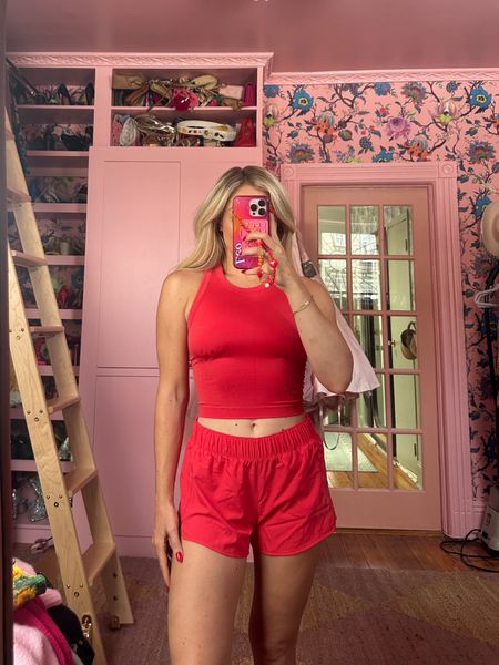 Old Navy Summer ‘Fits

Seamless Crop Performance Tank Top in Cherry Tomato wearing size XS

Mid Rise StretchTech Run Shorts 3” Inseam in Cherry Tomato wearing size XS

#LTKActive #LTKFindsUnder50 #LTKFitness