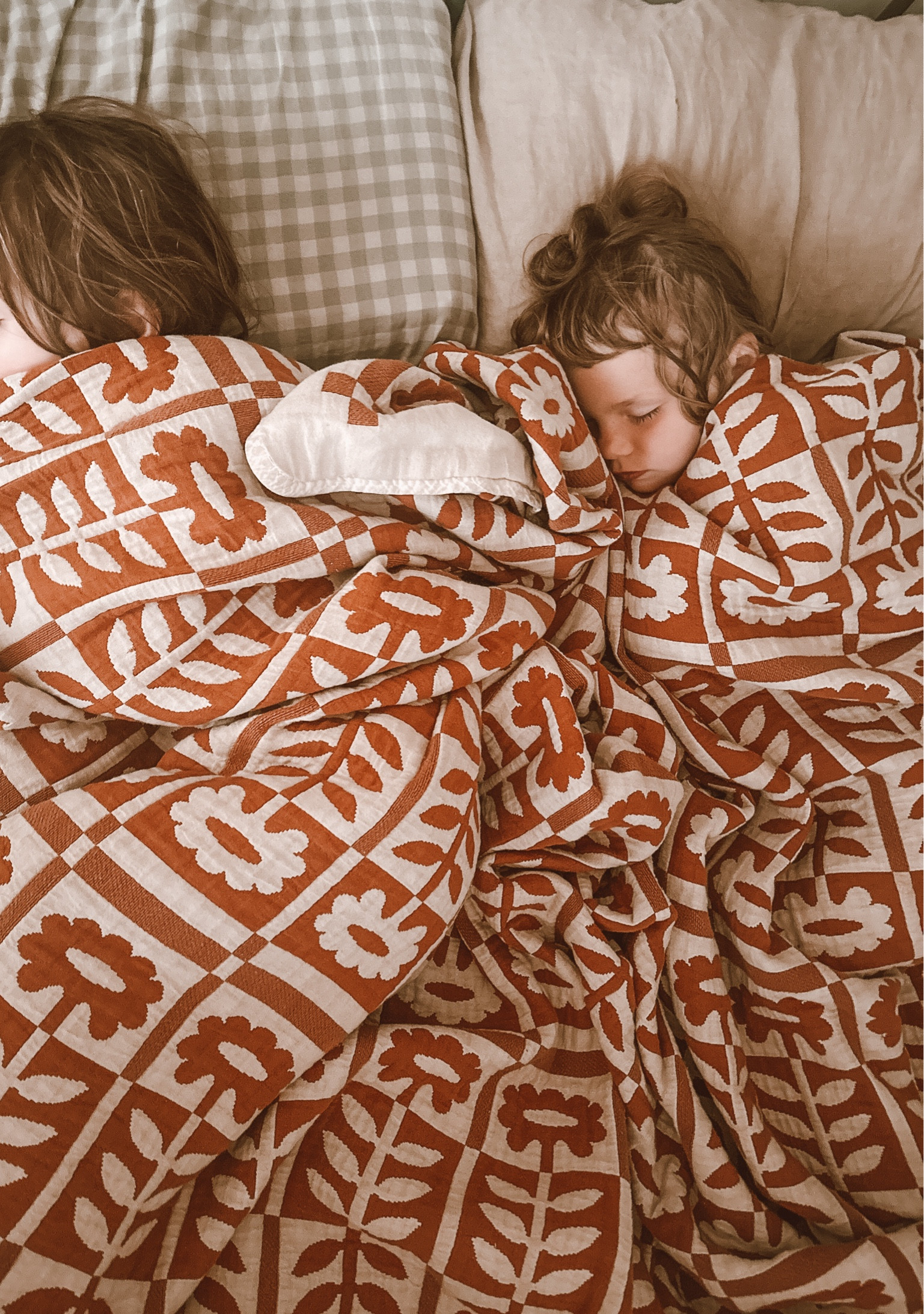 Schoolhouse Flower Quilt 
#schoolhouse #quilt

#LTKhome