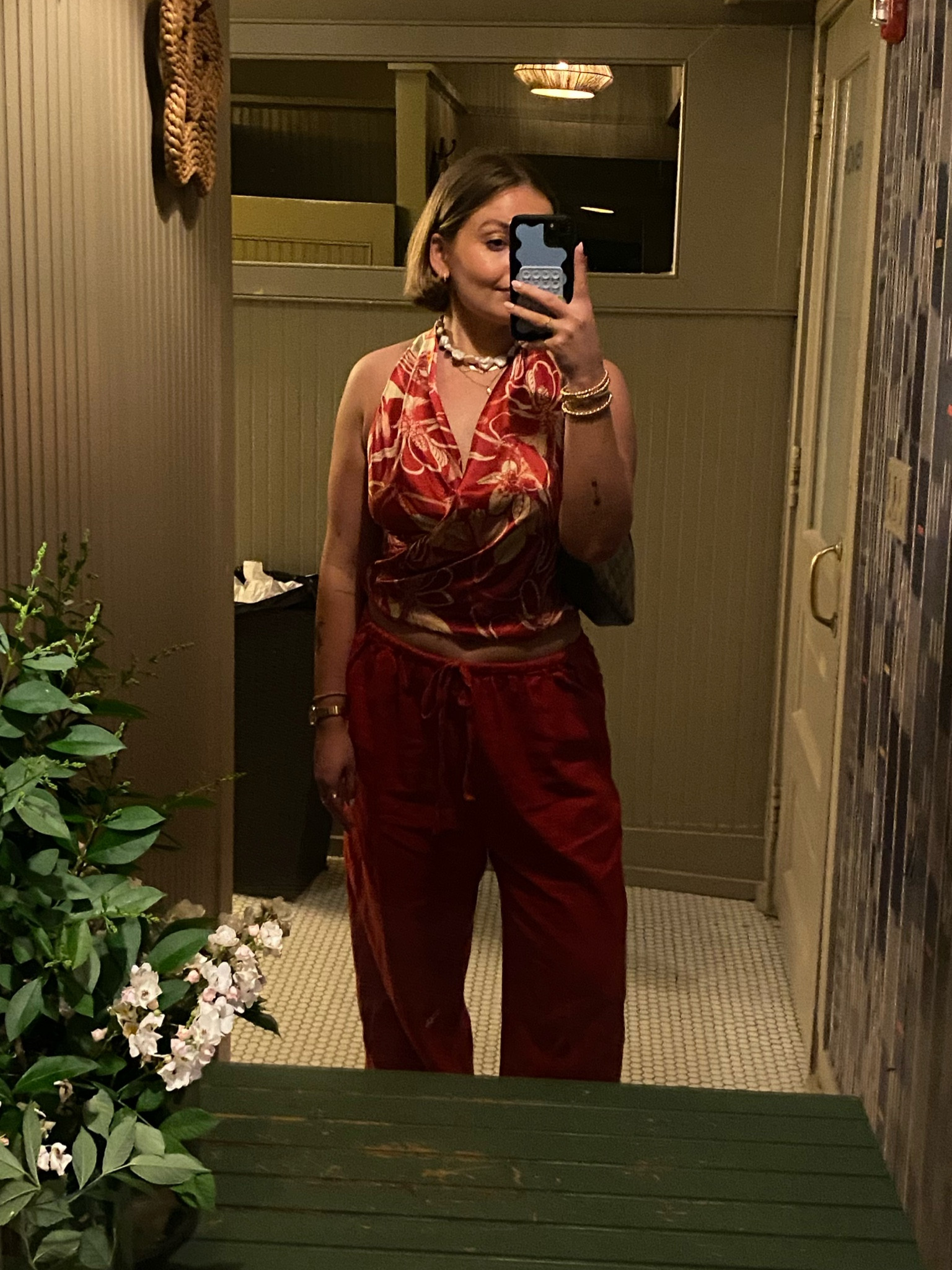 all red monochrome beachy dinner look ♥️🐚
