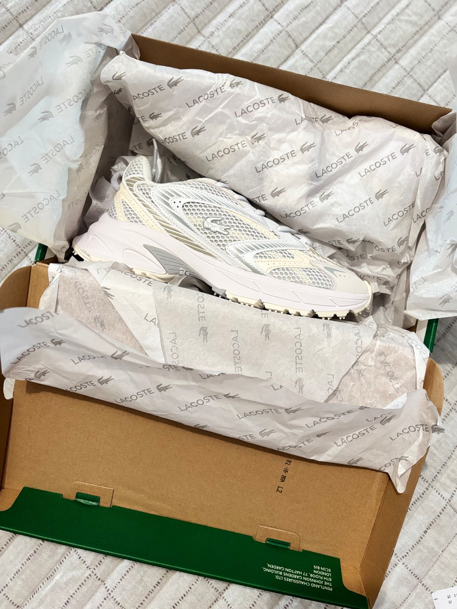 Leveled up my neutral sneaks 

#neutralsneaker #sneakers #whitesneaker #neutralshoe

#LTKShoeCrush #LTKActive