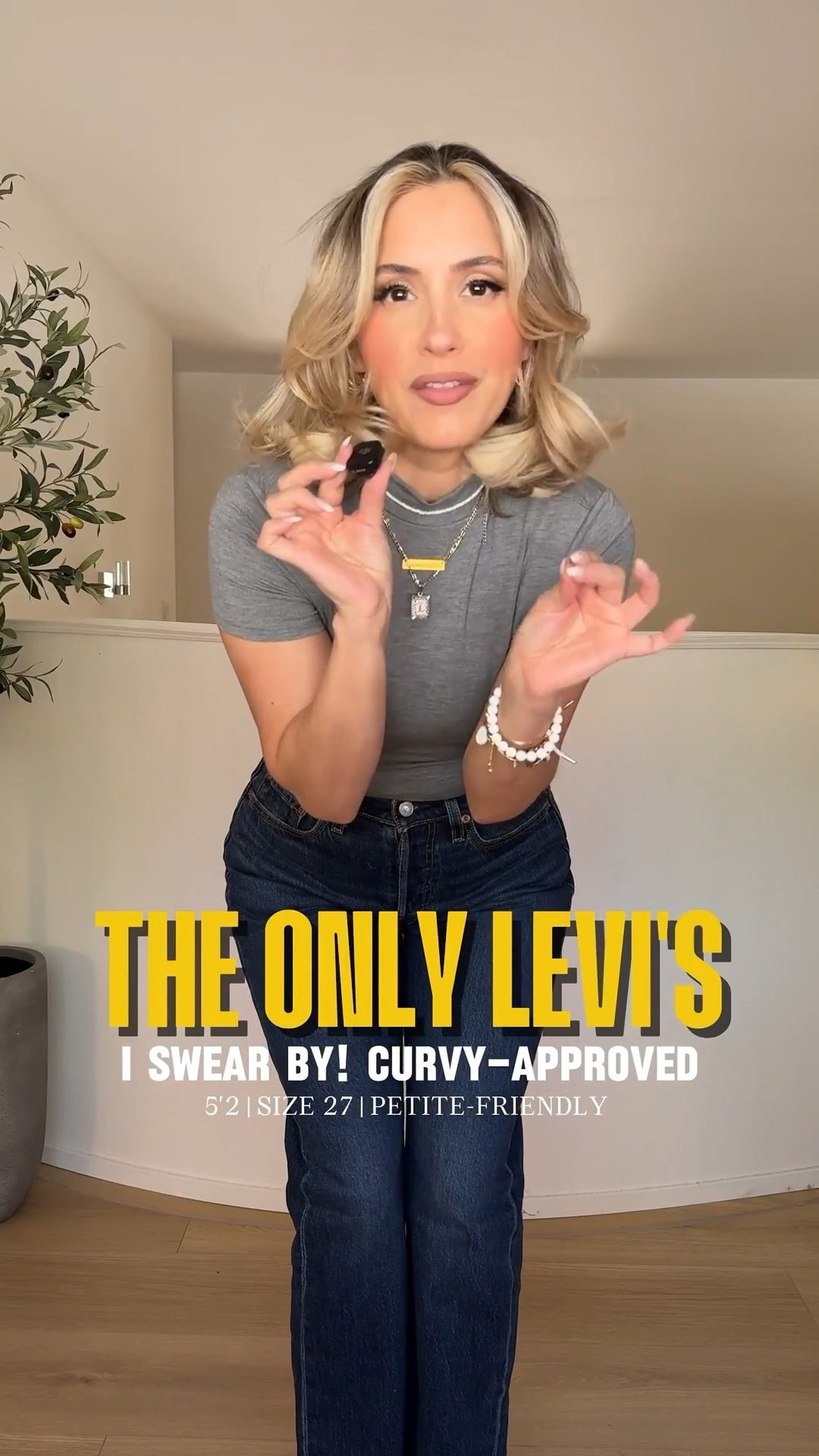 Let's breakdown my favorite @levis styles that are curvy & petite-friendly 👏🏼

1. Ribcage wide leg in the colors Rosie Posie and Far and wide | SIZE 27 TTS 
2. Ribcage straight ankle in the color dance around size 27 
3. 501 curve in the color cold summer size 27 
4. 94 baggy Levi's in the color medium wash | go up a size if you want oversized! I'm wearing size 28 
5. Levi's 318 in the color Clever girl | excellent stretch 

#LTKU #LTKgrwm #LTKootd