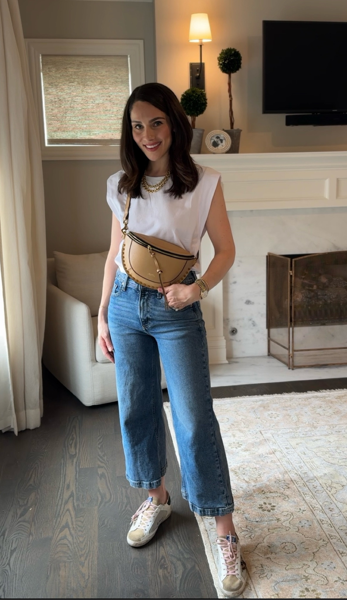 An easy way to style a white tshirt and jeans. 

Wide leg jeans // golden goose // mom sneakers // belt bag // bum bag // gold necklaces // gold chains // mom style // casual mom // mom outfits // boxy tee // box tshirt 


#LTKfindsunder100 #LTKstyletip #LTKfindsunder50