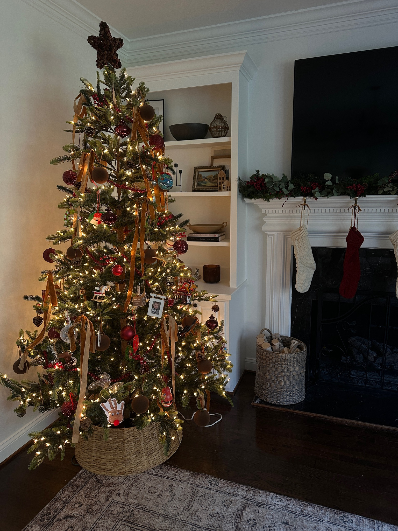 So in love with our Prelit Christmas Tree! 

#LTKHome #LTKHoliday #LTKSeasonal