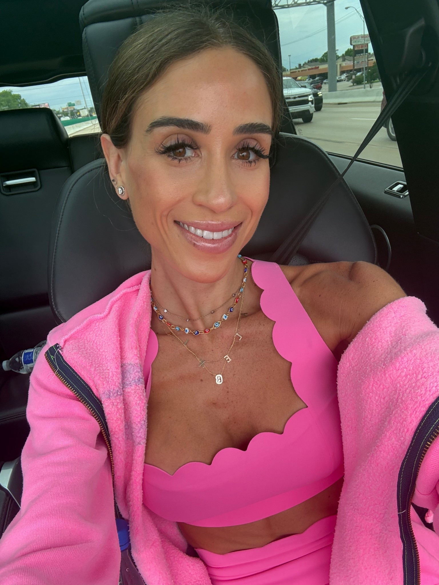 Pink scallop sports bra and legging set and pink hoodie size xs 

#LTKootd #LTKfitnessgoals #LTKActive