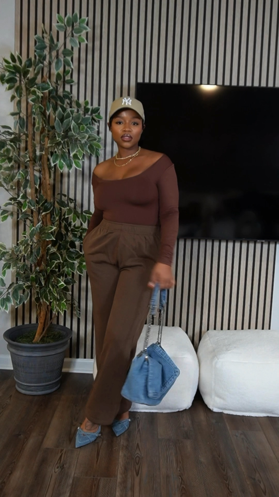 Elevated cozy 😍

#LTKSeasonal #LTKStyleTip #LTKVideo