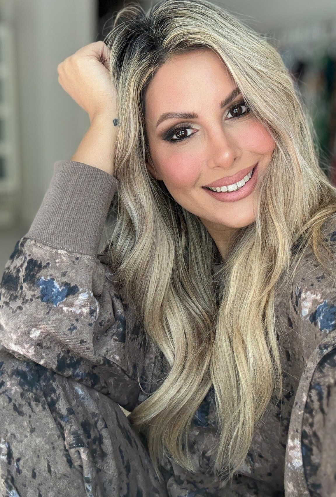 This makeup look is giving fall vibes! The eyebrow pen is absolutely THE BEST!! Using “soft brown” shade. 

#LTKHoliday #LTKGiftGuide #LTKBeauty