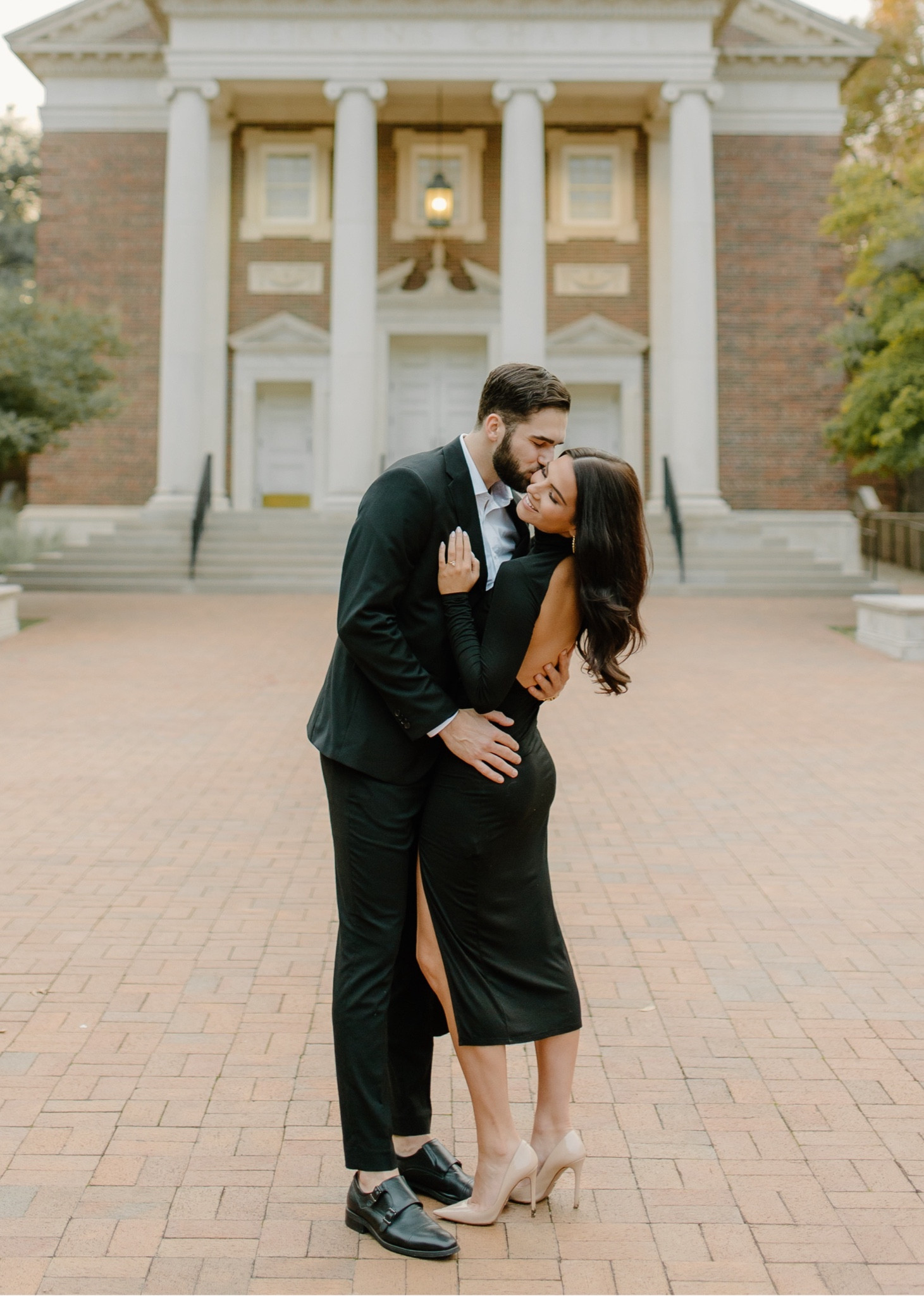 The most perfect engagement dress! Was super comfy and flattering on 🤍💍

#revolve #engagement #engagementdress #loversandfriends #blackdress