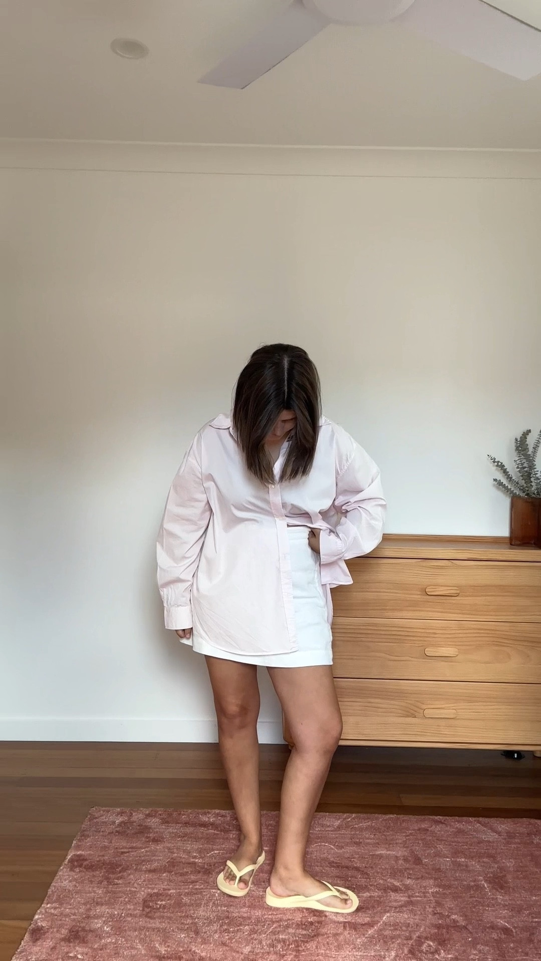 Oversized shirt and a mini skirt. You can’t go wrong!

I’m wearing a size 12 in the shirt. 
The skirt is old season Assemblt label, I’ve linked some similar ones or I’ve seen some on Depop 💕



#LTKaustralia