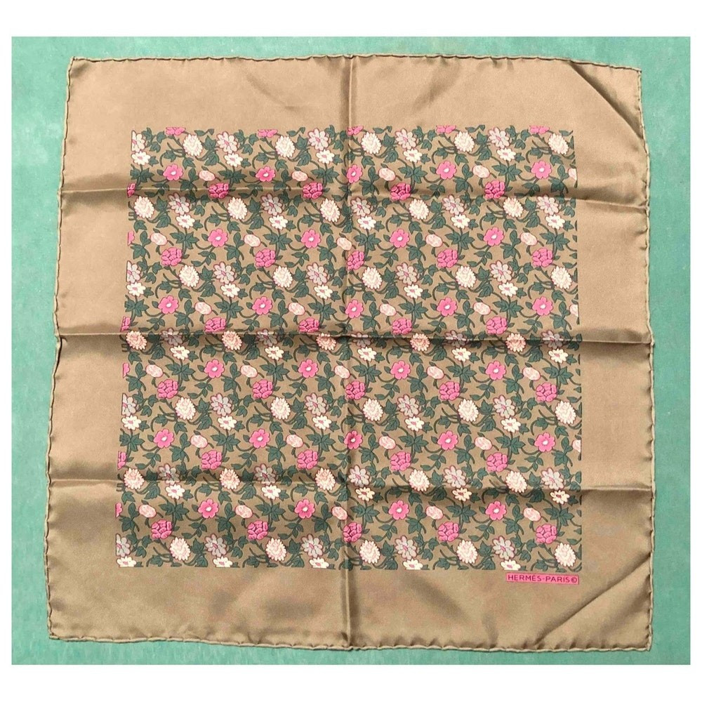 Gavroche 45 silk choker 8 | Vestiaire Collective (Global)