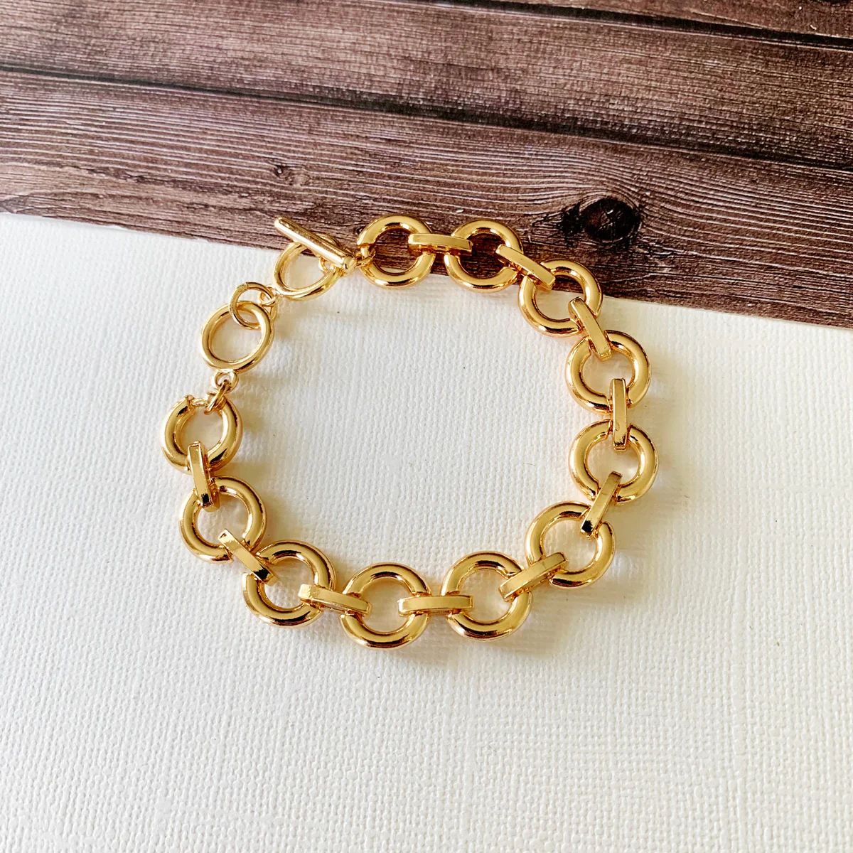 Boutique Bracelet Collection :: Azalea Gold Link Toggle Bracelet | Baubles & Bits