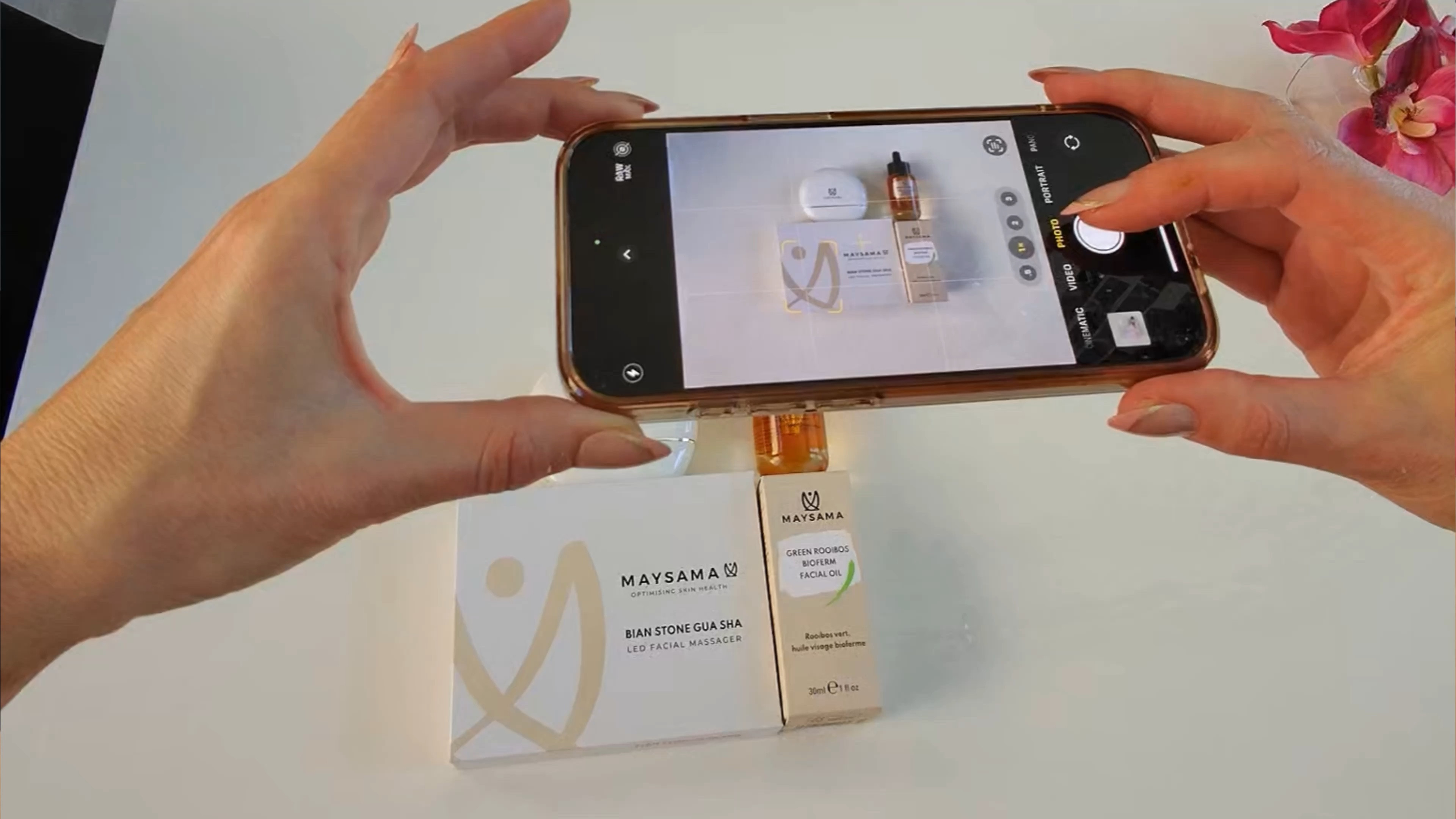 Some new skincare I’m trying: hydrating, anti-aging green top roobios face oil and LED Gua Sha Bian Stone. Captured this hands free content using the Ray-Ban Meta smart wayfarer glasses 🤓 

#LTKVideo #LTKFindsUnder100 #LTKBeauty