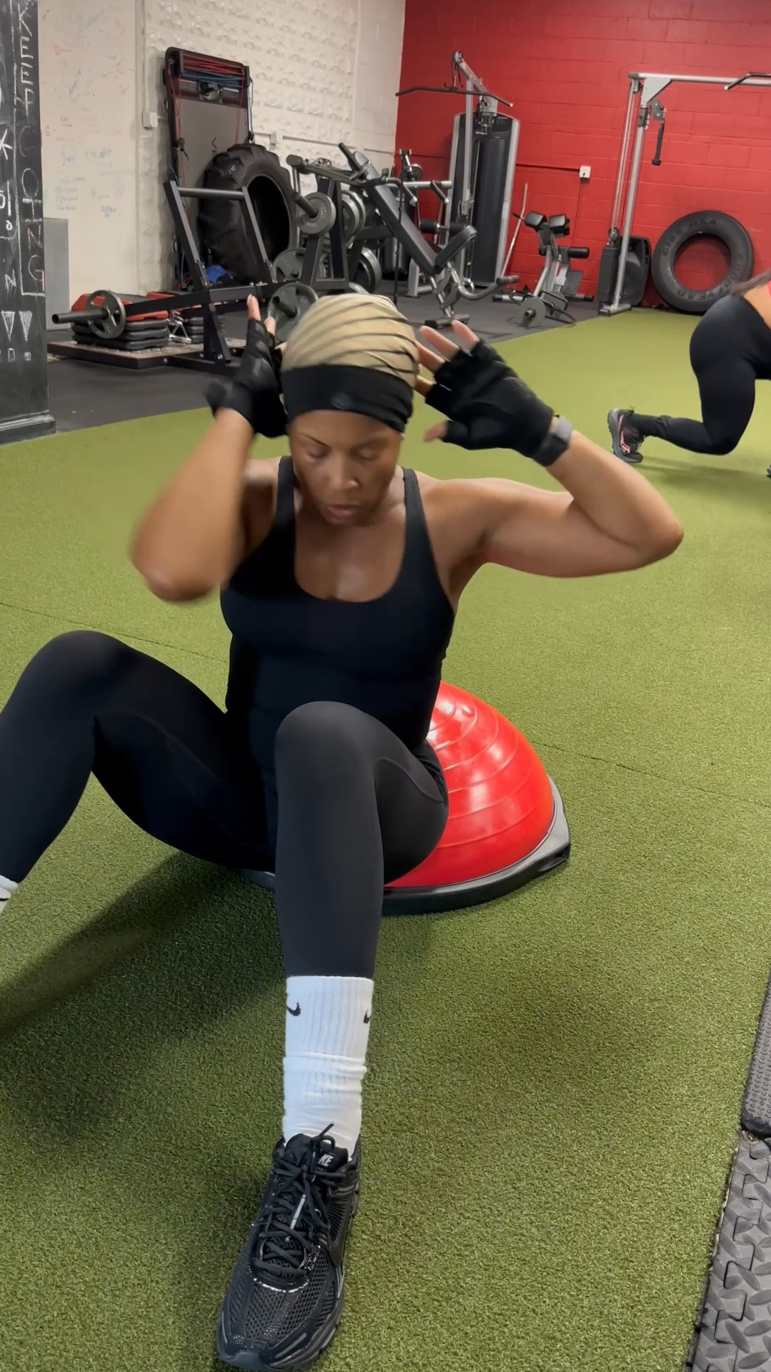 No need for a perfect workout. Just show up for yourself today.

#FitnessJourney #MoveYourBody #FitnessOver50 #xoJalonda #GymFit

#LTKootd #LTKActive #LTKOver40