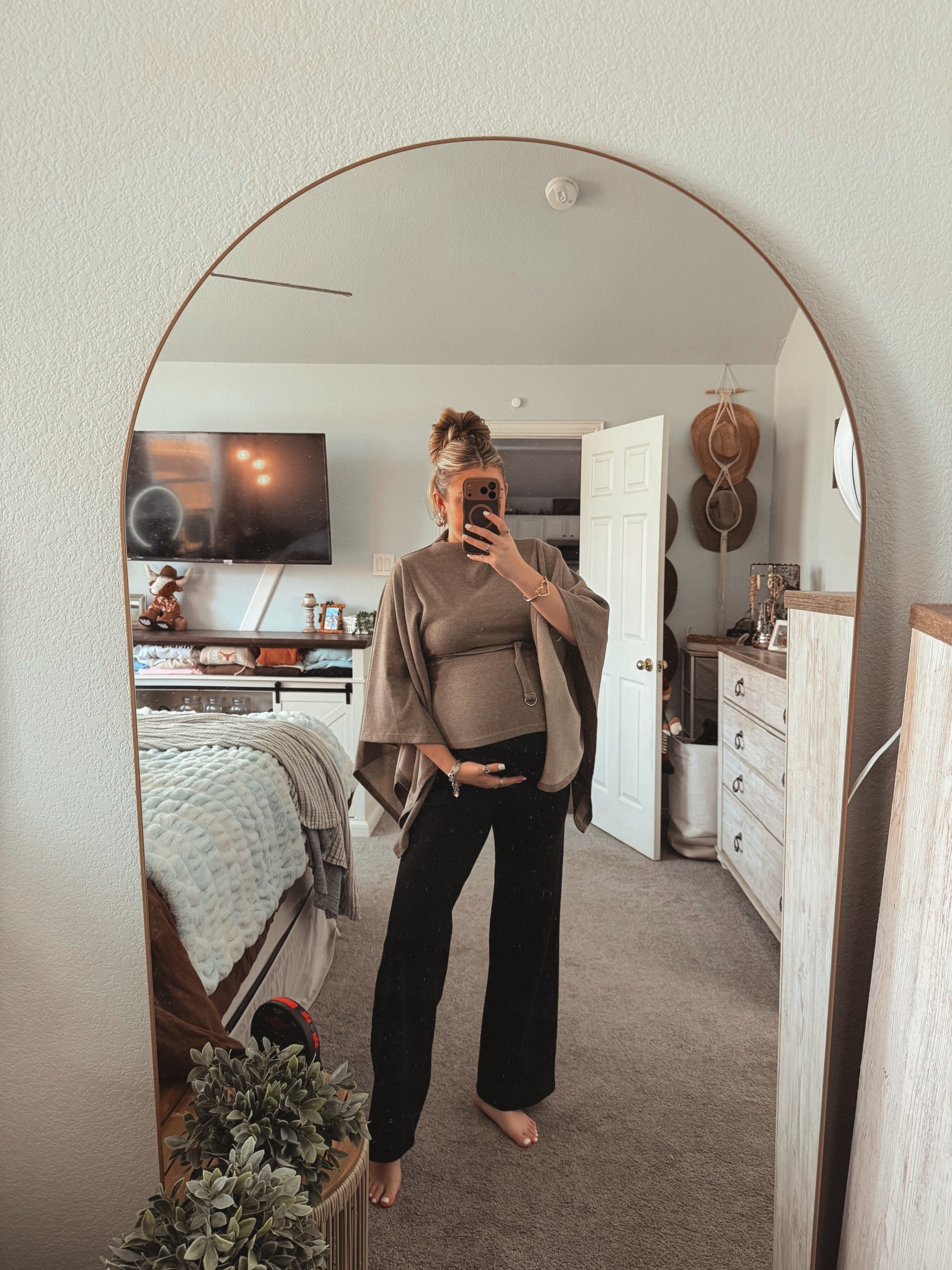 Cute tops. Work top. Maternity fashion. Amazon fashion. Ootd. Spring fashion  

#LTKootd #LTKSeasonal #LTKBump