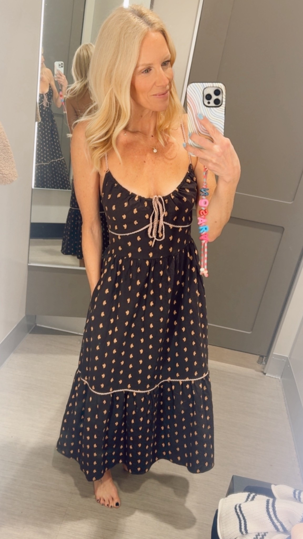 Perfect dress to pack for a getaway…has pockets! Wearing the xs 

#LTKOver40 #LTKPetite #LTKTravel