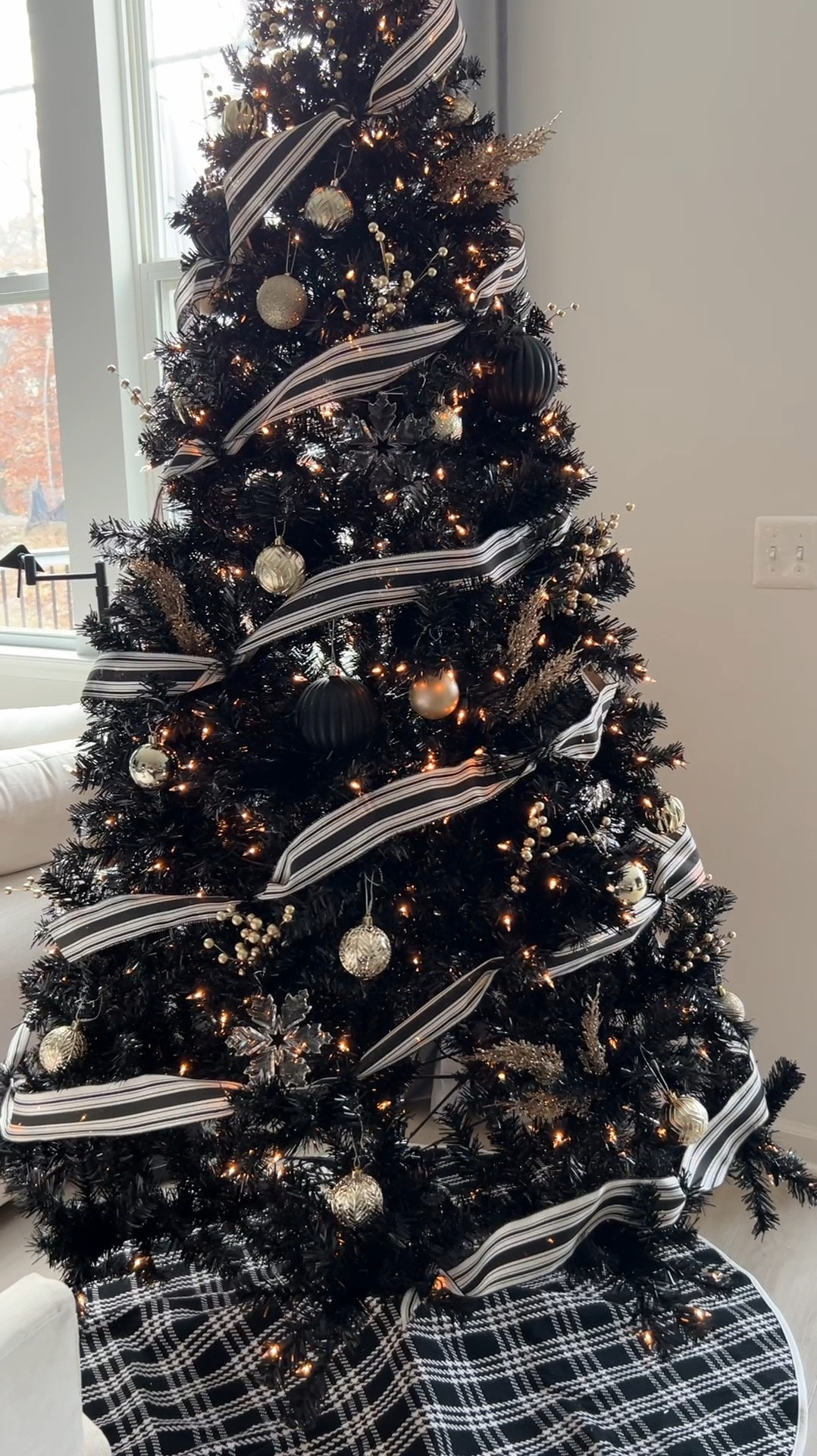 Beautiful 9ft Black Pre-lit Christmas Tree

#LTKHome #LTKHoliday #LTKSeasonal