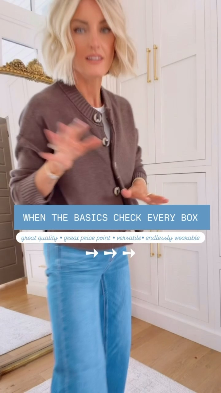 I have a few pieces from @Quince that are closet staples! You’re getting high quality pieces at a great price point! #quincepartner

Loverly Grey, Quince, closet staples, fall staples, cardigan, barrel jeans, wide leg jeans, gingham skirt, transitional pieces