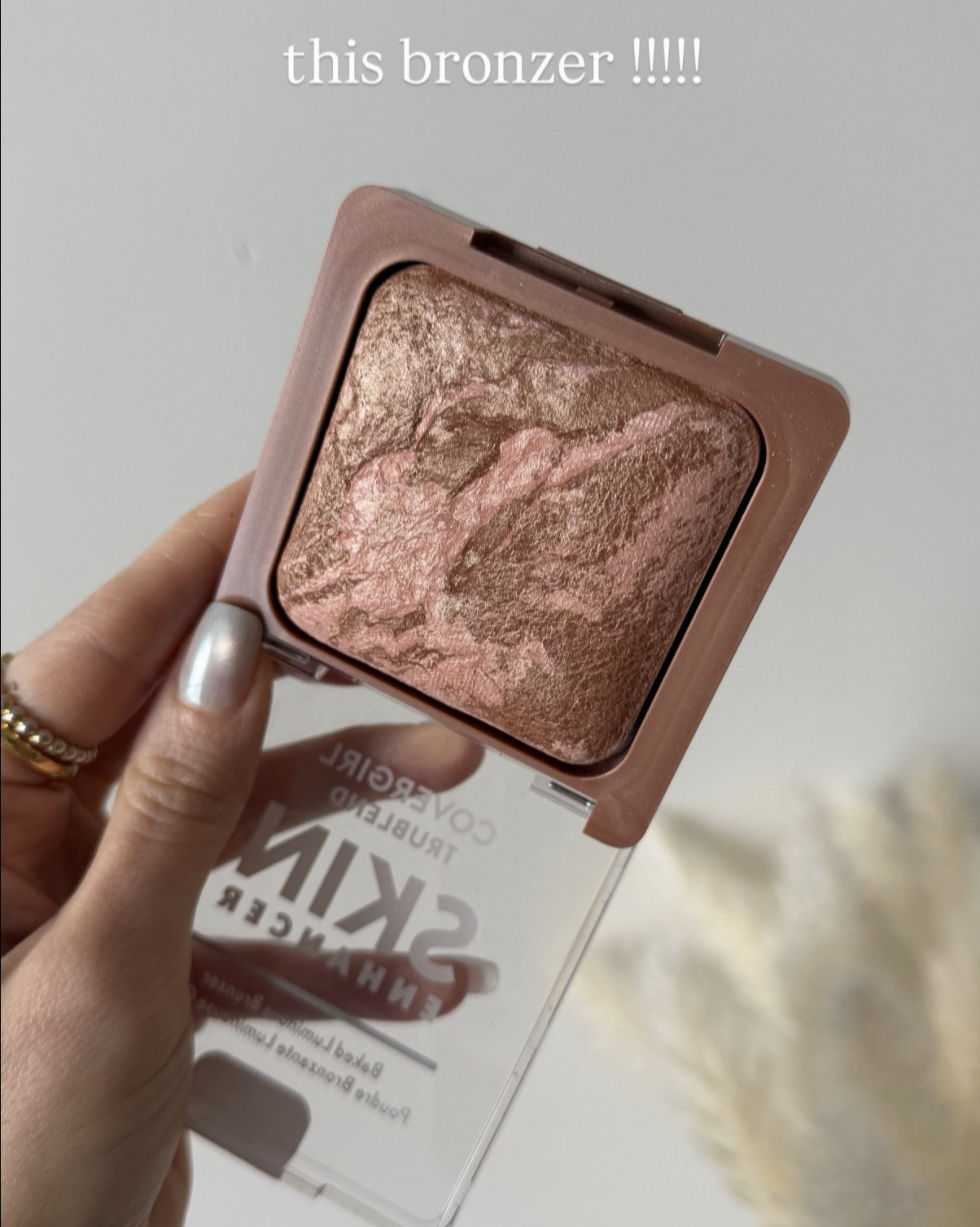 stunning drugstore bronzer that performs like the high end one ✨😍🌴🥥 it’s warm, sun-kissed and perfectly glowy — shade: toasted butterscotch 

#LTKgrwm #LTKBeauty