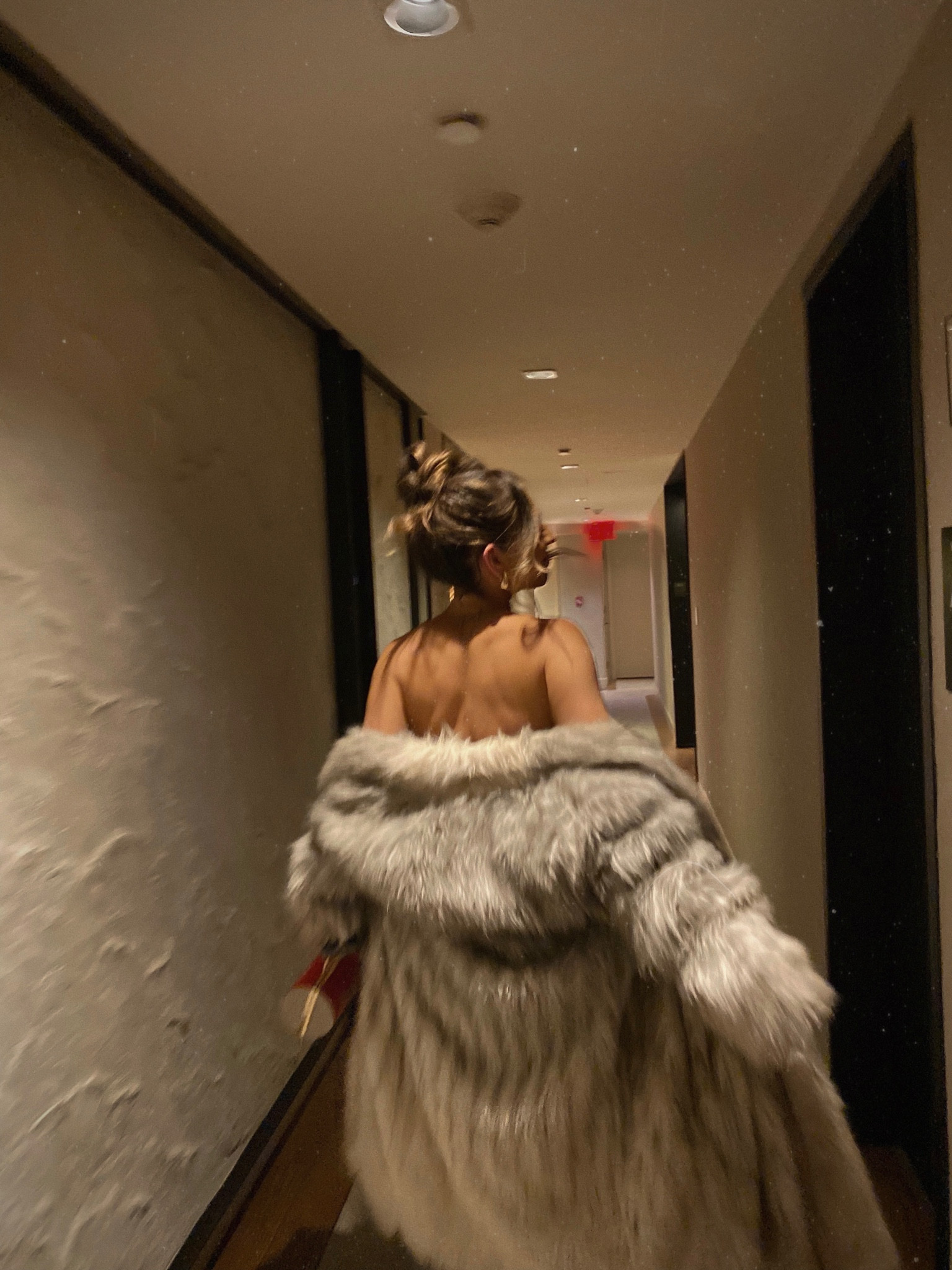 Fur coat is thrifted but linking similar jackets

#LTKstyletip