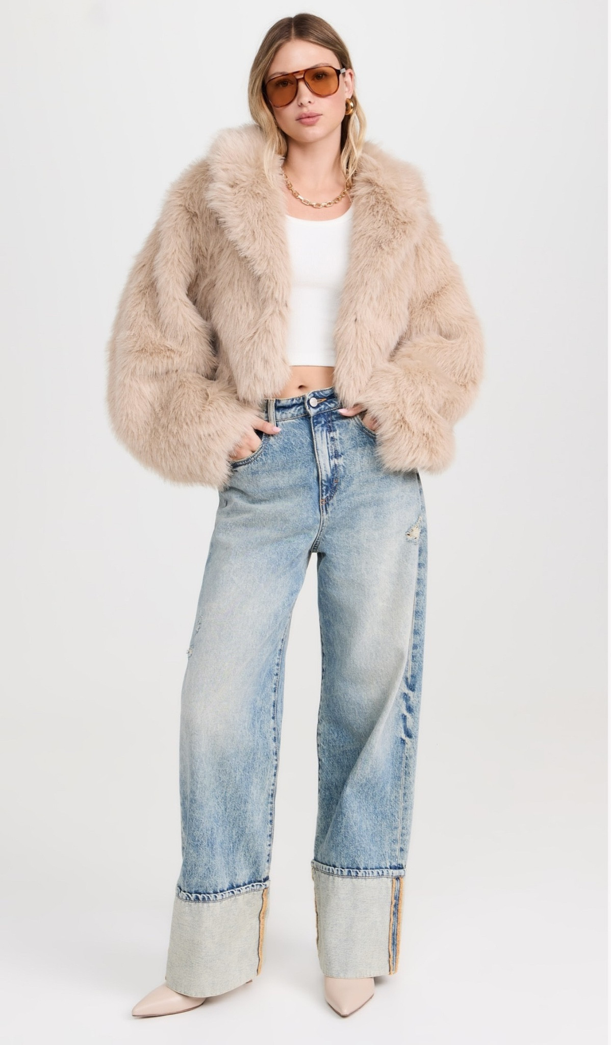 faux fur jacket. cropped jacket. holiday party. winter style. fall style. neutral jacket. statement jacket.

#LTKSeasonal #LTKHoliday #LTKParties