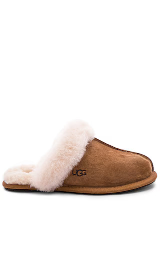 Scuffette II Shearling Slipper in Chestnut | Revolve Clothing (Global)