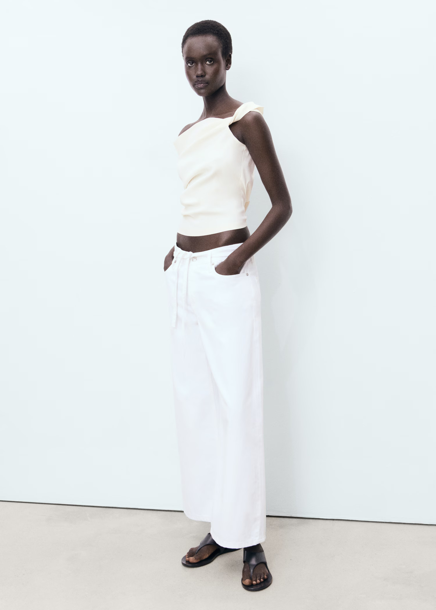 Asymmetrical strapless top - Women | MANGO USA | Mango (US/MX/AU)