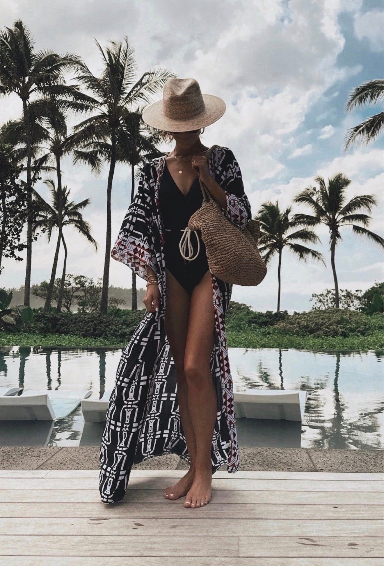 Resort style✨
StylinByAylin, Aylin

#LTKSeasonal #LTKgrwm #LTKootd