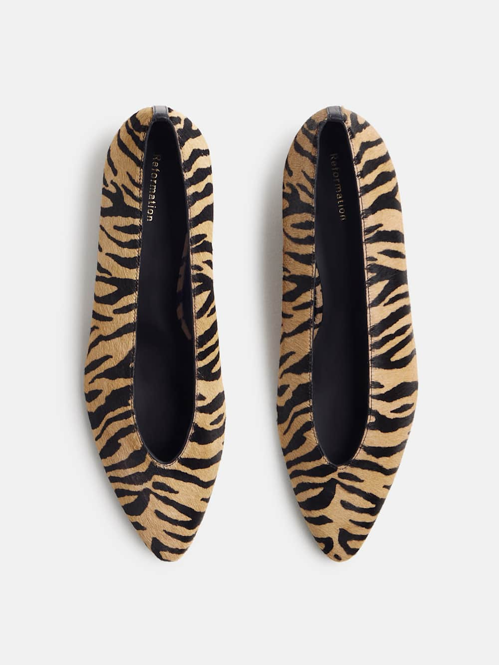 Calista Flat | Reformation (Global)